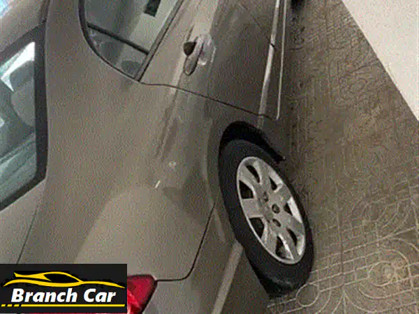 هوندا سيفيك 2009 نظيفة للبيع: سيارة الأحلام الاقتصادية والاعتمادية بانتظارك!