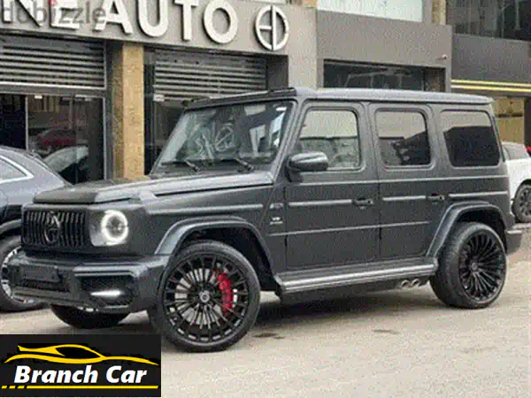 امتلك الأسطورة: مرسيدس G63 2023 شبه جديدة - فل كامل، داخلية حمراء وكاربون - 15 ألف كم فقط!