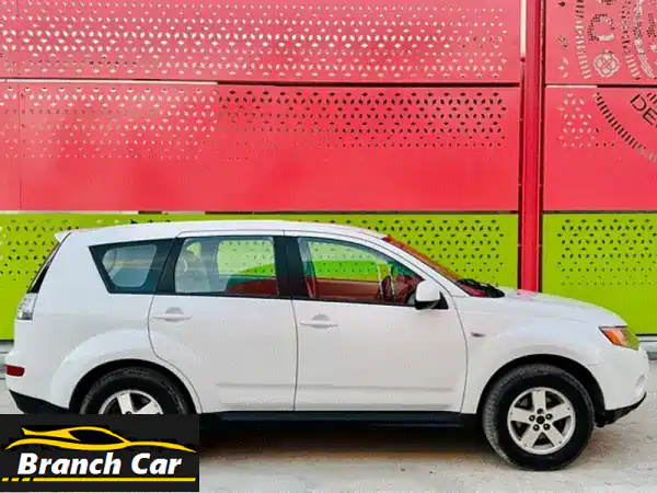 MITSUBISHI OUTLANDER 2.4  FULL OPTION Power • Space • Reliability