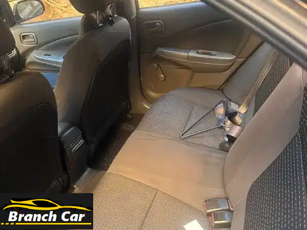 فرصة لا تعوض: نيسان صني 2009 كالجديدة تمامًا!...