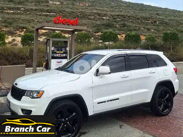 جيب جراند شيروكي 2018 Altitude 4WD للبيع: فخامة، قوة، ومغامرة تنتظرك في النبطية!