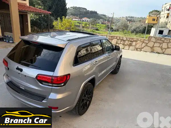 جيب جراند شيروكي 2018 Altitude 4WD للبيع: فخامة، قوة،...
