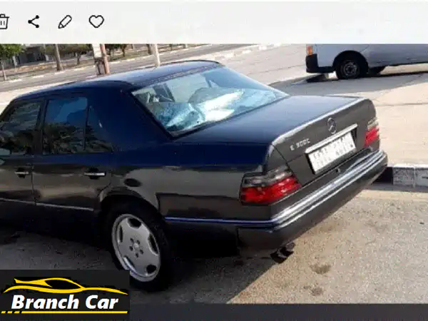 مرسيدس 92 للبيع (مسجلة 89): فخامة ألمانية كلاسيكية...