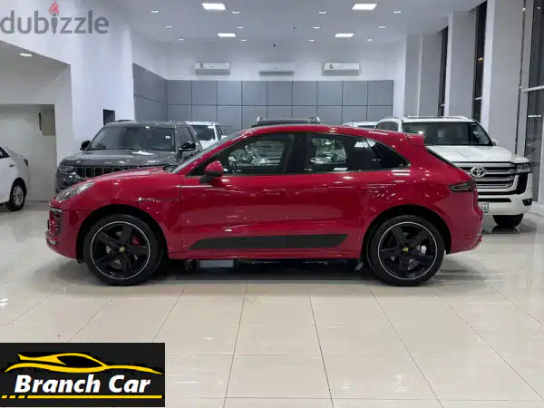 بورش ماكان 2018 حمراء فل أوبشن للبيع في البحرين | فخامة وأداء رياضي بسعر استثنائي!