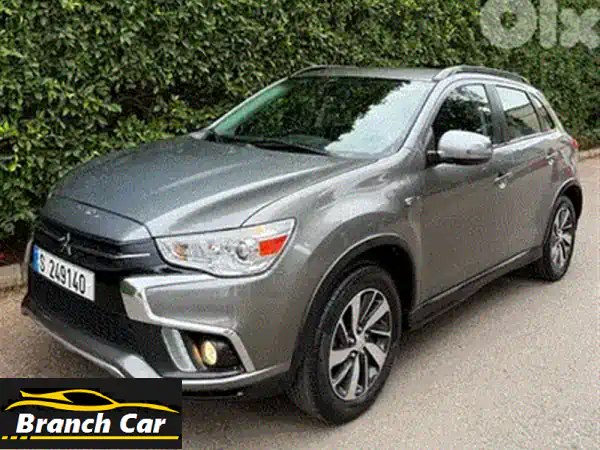 مرسيدس CLA200 موديل 2016 حمراء - أداء رياضي Stage 1، بانوراما وكاربون فايبر كامل! | للبيع في لبنان