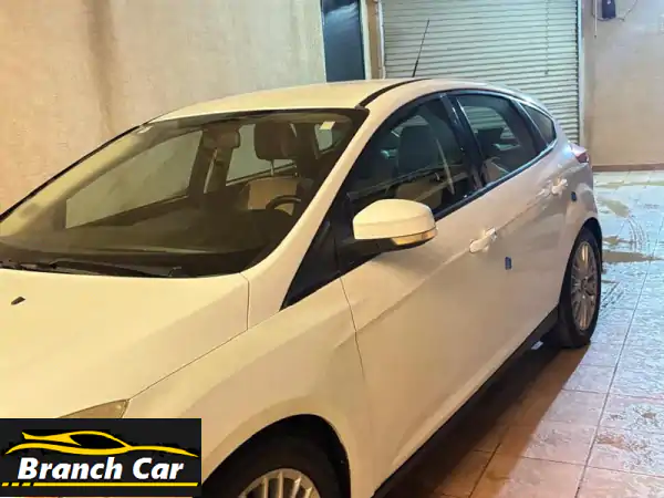 فورد فوكس للبيع: نظافة فائقة، جمال أخاذ، وموثوقية...