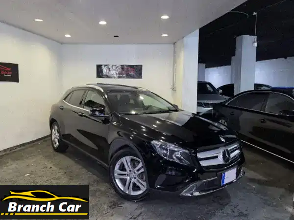 مرسيدس GLA 250 4Matic موديل 2015 - كالجديدة! كارفاكس نظيف...