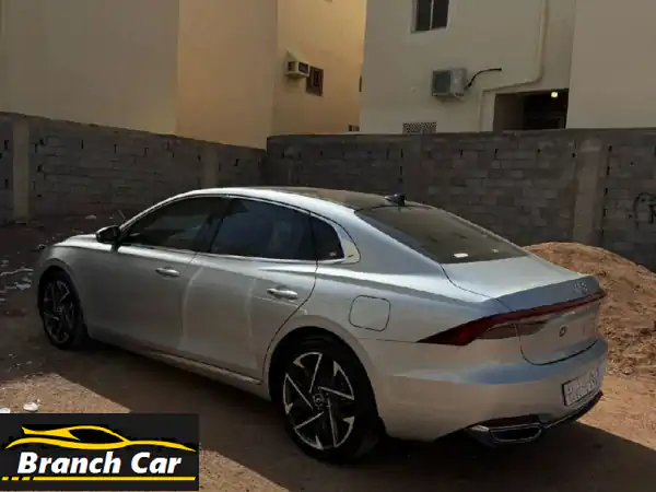 للبيع: هيونداي أزيرا 2023 - بحالة الوكالة، أول مالك، فئة سمارت بلس الفاخرة