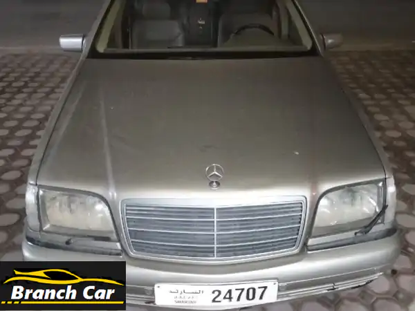 فرصة ذهبية: مرسيدس بنز S320 موديل 1998 - فخامة كلاسيكية بسعر لا يُصدق في الشارقة!