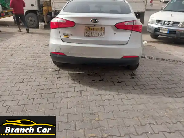 فرصة كيا للبيع عاجل | جير مكينة شاصي ايرباج ممتاز | عفشة جديدة وشاشة | للسفر فقط