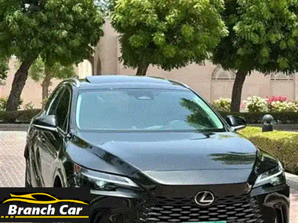 لكزس فئة ار إكس 2024