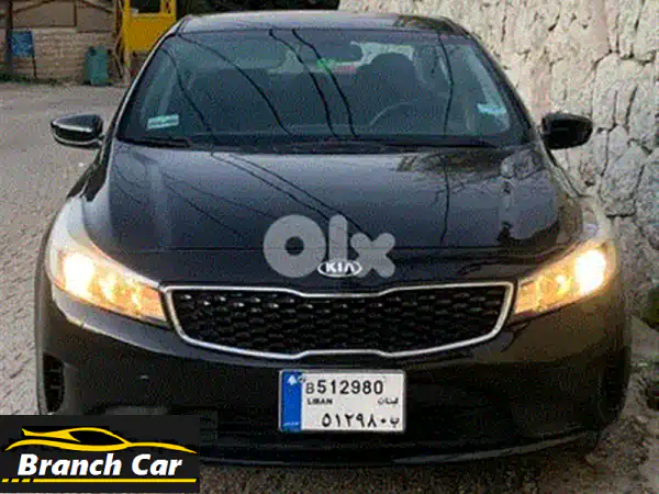 كيا سيراتو 2011 للبيع | بحالة شبه جديدة | كاملة المواصفات (فتحة سقف وجلد) في سن الفيل