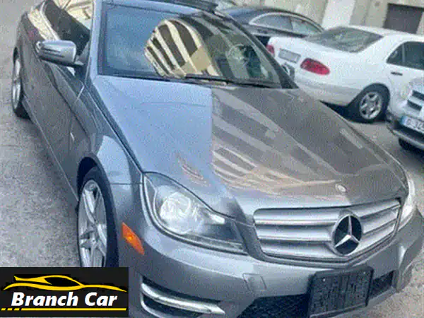 فخامة وأداء لا يضاهى: مرسيدس C300 2011 4MATIC (AMG Look) - جاهزة للانطلاق!