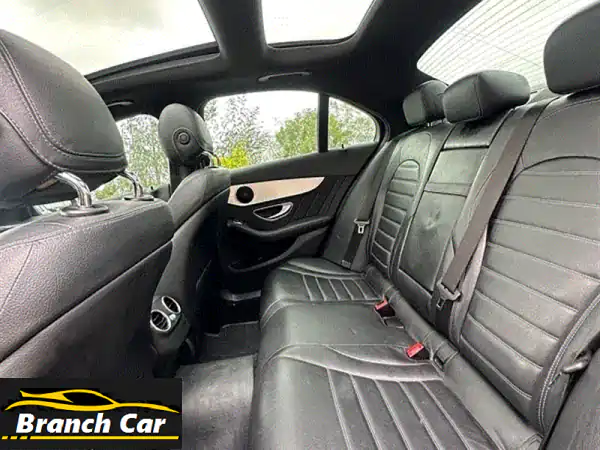 Mercedes C300 AMG 4MATIC 2018 | 81K ميل | بانوراما، جلد أسود،...