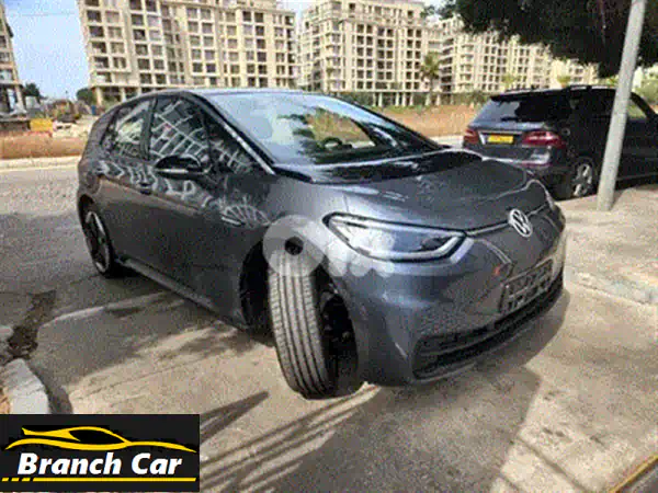 فولكس فاجن ID3 2025 الجديدة كليًا: مستقبل القيادة الكهربائية بمدى 416 كم (0 كم)