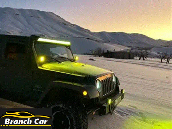 فرصة ذهبية: مرسيدس بنز C300 2012 4Matic فاخرة | بانوراما رادار | عداد قليل (102 ألف ميل) | طرابلس