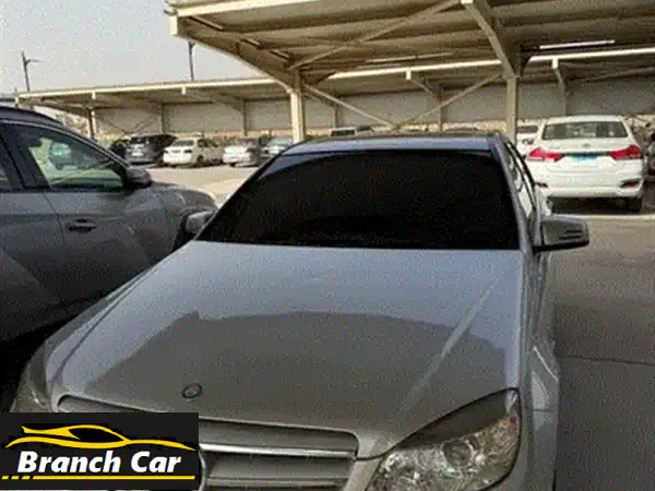 مرسيدس C180 2014 للبيع: فبريكا بالكامل، صيانة دورية، جاهزة للانطلاق!
