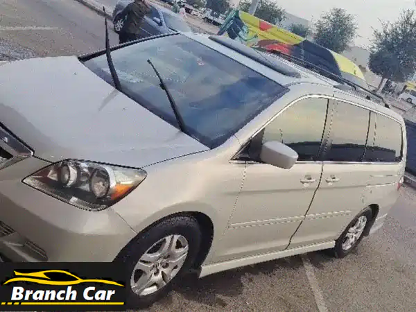 للبيع: هوندا نظيفة مع ملكية، سعة 9 ركاب، بدون أي مشاكل. التواصل عبر واتساب أو مكالمات. السيارة ...