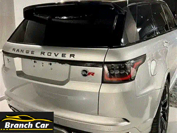 امتلك الأسطورة: Land Rover Range Rover Sport SVR 2022 - تصميم كربوني فريد وأداء لا يضاهى!