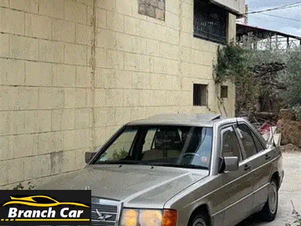 لاند روفر ديسكفري 1993: أسطورة الدفع الرباعي النظيفة. قوّة وراحة لا تُضاهى!