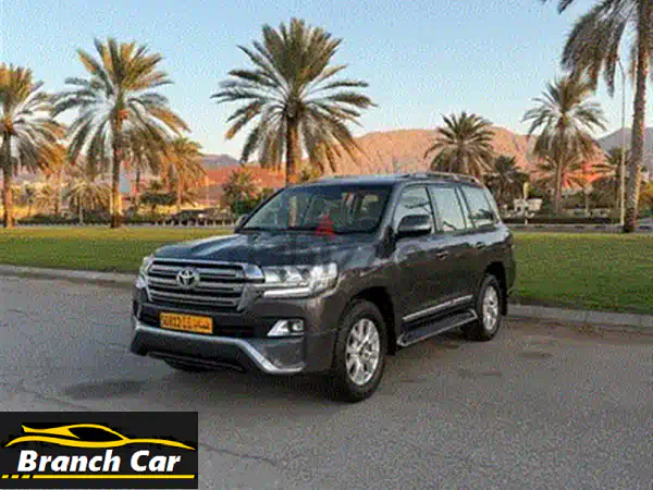 فرصة نادرة: تويوتا لاندكروزر 2013 GXR V8 - خليجي فل كامل (عمان) - قوة واعتمادية لا تضاهى!