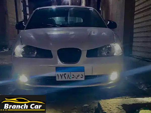 فرصة ذهبية: سيات إبيزا 2007 مانيوال (Seat Ibiza) - أبيض لؤلؤي...