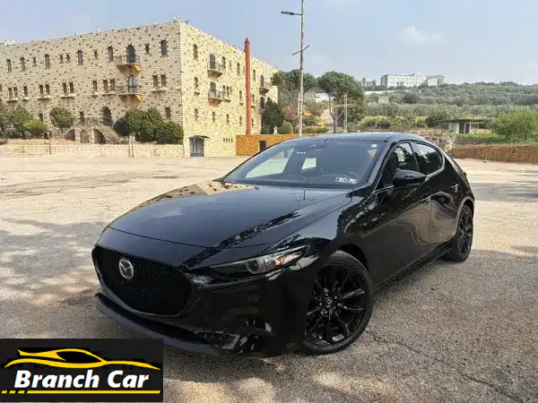 مازدا 3 بريميوم 2019 | بحالة المصنع 38 ألف ميل فقط!...