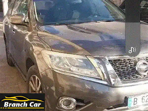 نيسان باثفايندر 2015 للبيع: SUV عائلية بحالة...