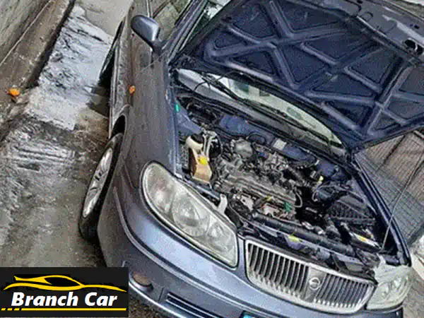 امتلك نيسان صني 2013: سيارة الأحلام الاقتصادية والعائلية المثالية! [للبي