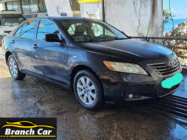 تويوتا كامري 2013 للبيع: أناقة، اعتمادية، وقيمة لا تضاهى! 🌟