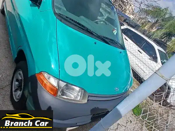 تويوتا هايس 2006 4x4: قوة سويسرية، نظافة خارقة...