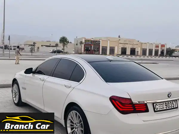 فرصة ذهبية: بي إم دبليو 730i موديل 2014 خليجي - أبيض...