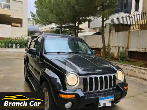 جيب ليبرتي 2003 4x4 نظيفة جداً: رفيقك الموثوق...