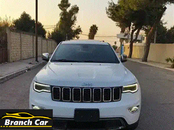 جيب جراند شيروكي ألتيود 2018: فخامة الأداء والدفع الرباعي. أبيض، جلد ألكانتارا، جاهزة للانطلاق!