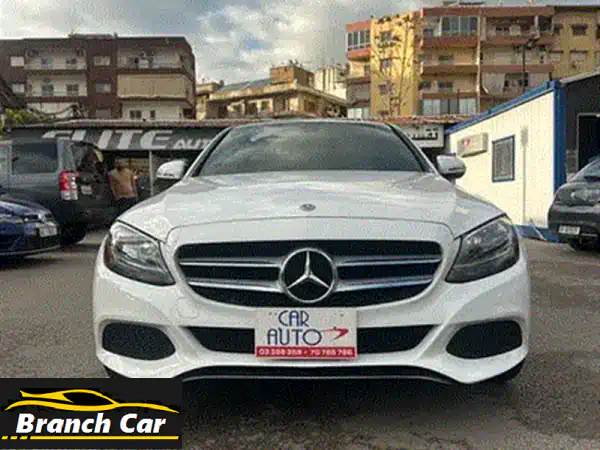 امتلك الفخامة: Mercedes-Benz C300 2016 4MATIC AMG Look - كاملة الإضافات وبحالة الوكالة!