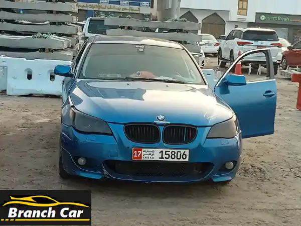 امتلك الأناقة والقوة: BMW 530i بحالة الوكالة - جاهزة للانطلاق!