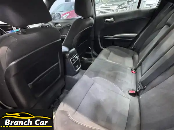 دودج تشارجر 2015 رمادي | 6 سلندر 3.6 لتر | فئة متوسطة | 2,600 د.ب (قابل للتفاوض)