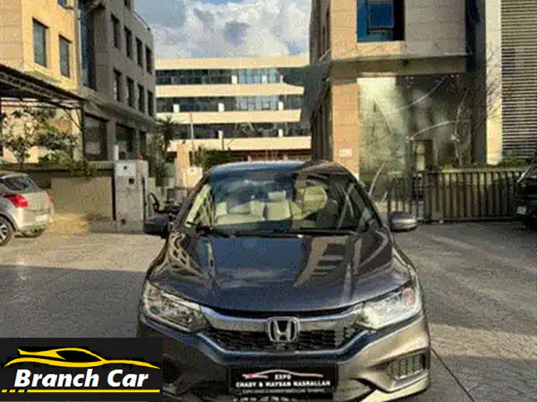 هوندا سيتي لون خمري بحالة جيدة جدا واقتصادية