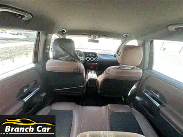 امتلك الفخامة والرقي: مرسيدس B180 AMG موديل 2021 بحالة الوكالة وترخيص سنتين!