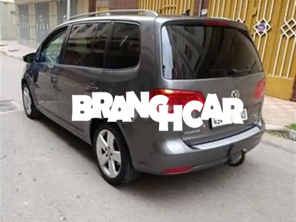 فولكس فاجن توران 2014 الأوتوماتيك: رفيق العائلة...