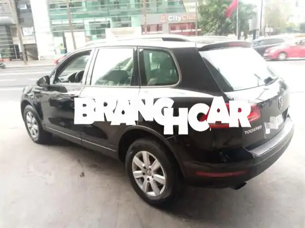 فولكس فاجن طوارق 2015 ديزل: الرفاهية...