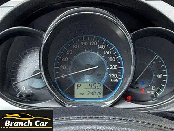 امتلك تويوتا يارس 2015 فل أوبشن | 24 ألف كم | بحالة...