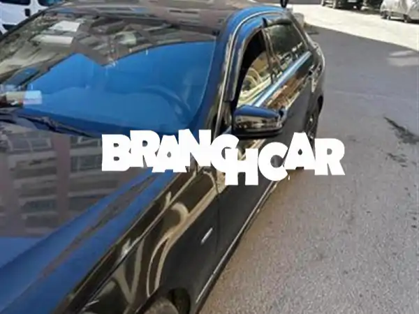 مرسيدس بنز الفئة E ديزل أوتوماتيك 2009