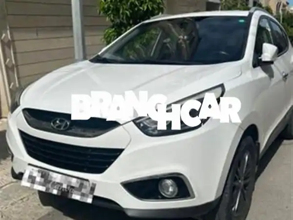 هيونداي ix35 2015 للبيع: سيارة عائلية اقتصادية ومريحة...