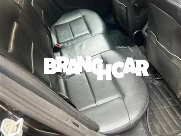 مرسيدس بنز الفئة E ديزل أوتوماتيك 2009