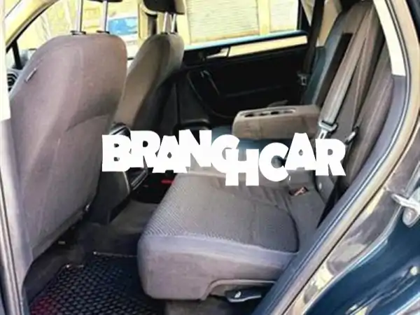 فولكس فاجن طوارق 2012 | نظيفة جداً، بدون حوادث | 125,000 | للجادين فقط