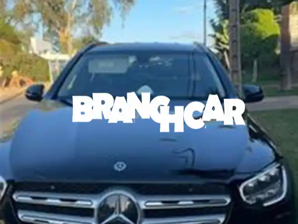 فرصة لا تعوض: مرسيدس GLC 220d 2021 ديزل أوتوماتيك - الفخامة التي تستحقها!