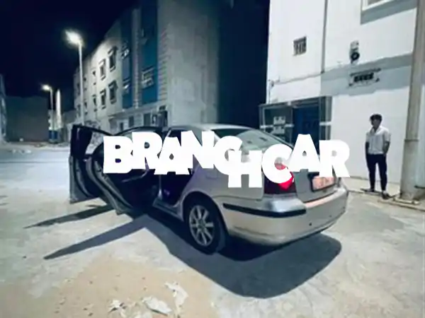 تويوتا أفينسيس ديزل يدوية 2006 في العيون