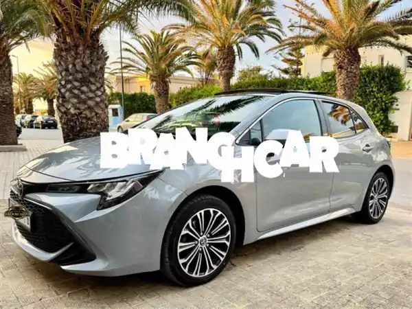 فرصة ذهبية: تويوتا كورولا هايبرد 2022 – اقتصاد، فخامة وأداء (140 حصان) | رويال كار الرباط