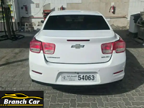 بيع سيارة شفروليه ماليبو موديل 2013 اللون أبيض عداد 290 ألف كيلو نظيفة من الداخل والخارج ضمان شاسي .